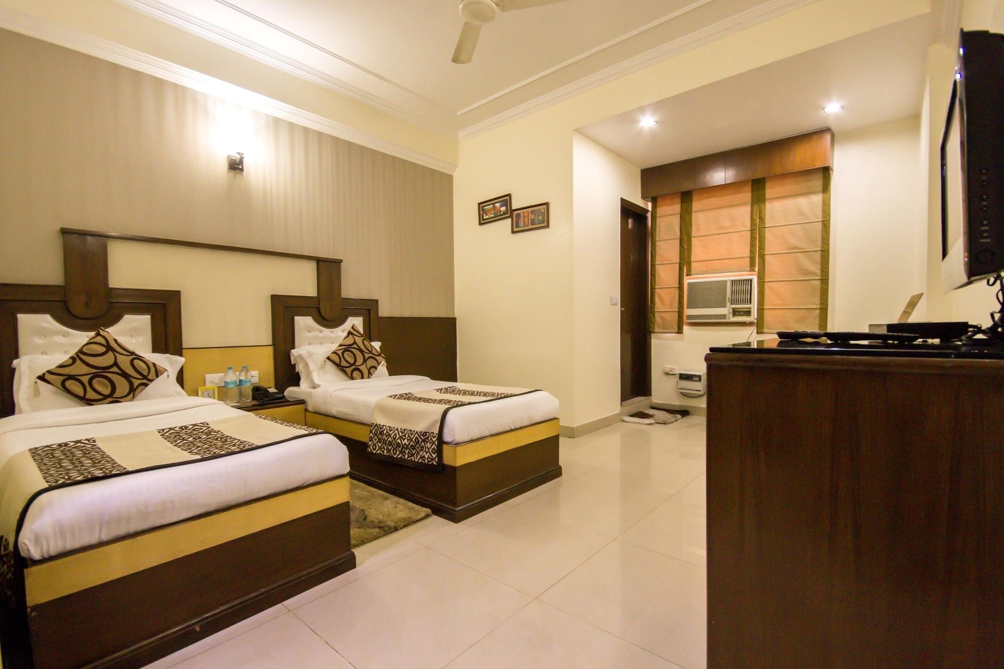 Hotel Grand Park Inn Дели Экстерьер фото