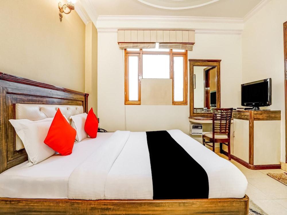 Hotel Grand Park Inn Дели Экстерьер фото