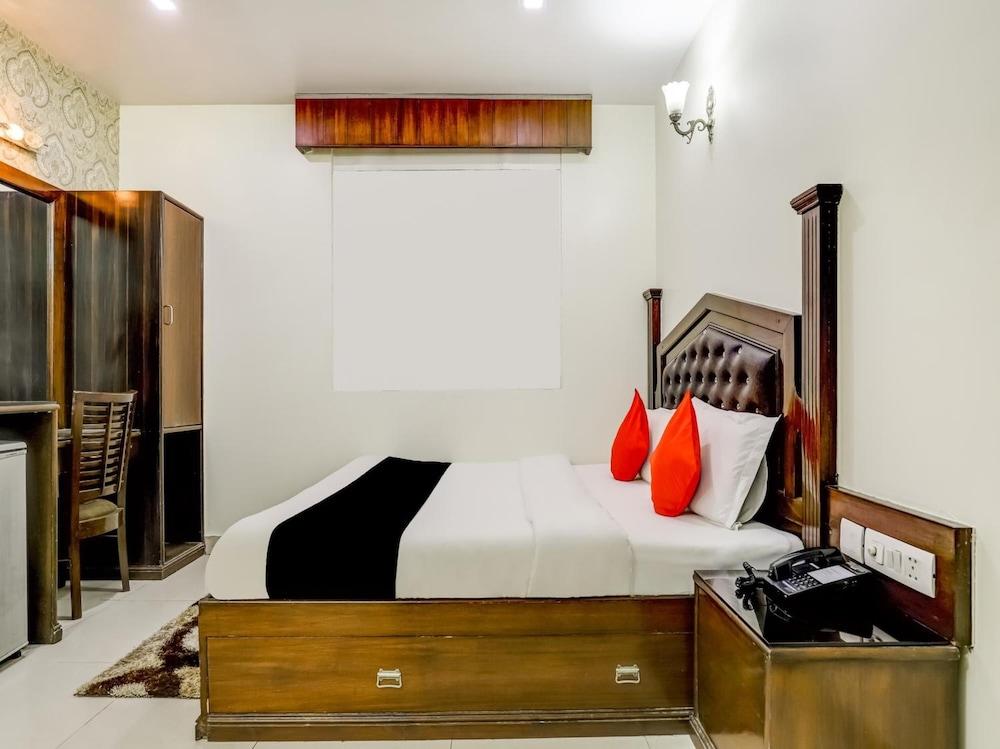 Hotel Grand Park Inn Дели Экстерьер фото